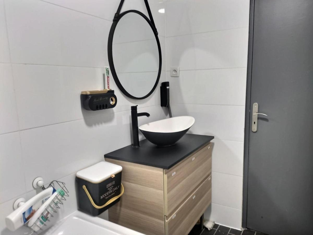 Ch Privee 18M - Canape - Netflix - Appart 120M 브아삐 외부 사진